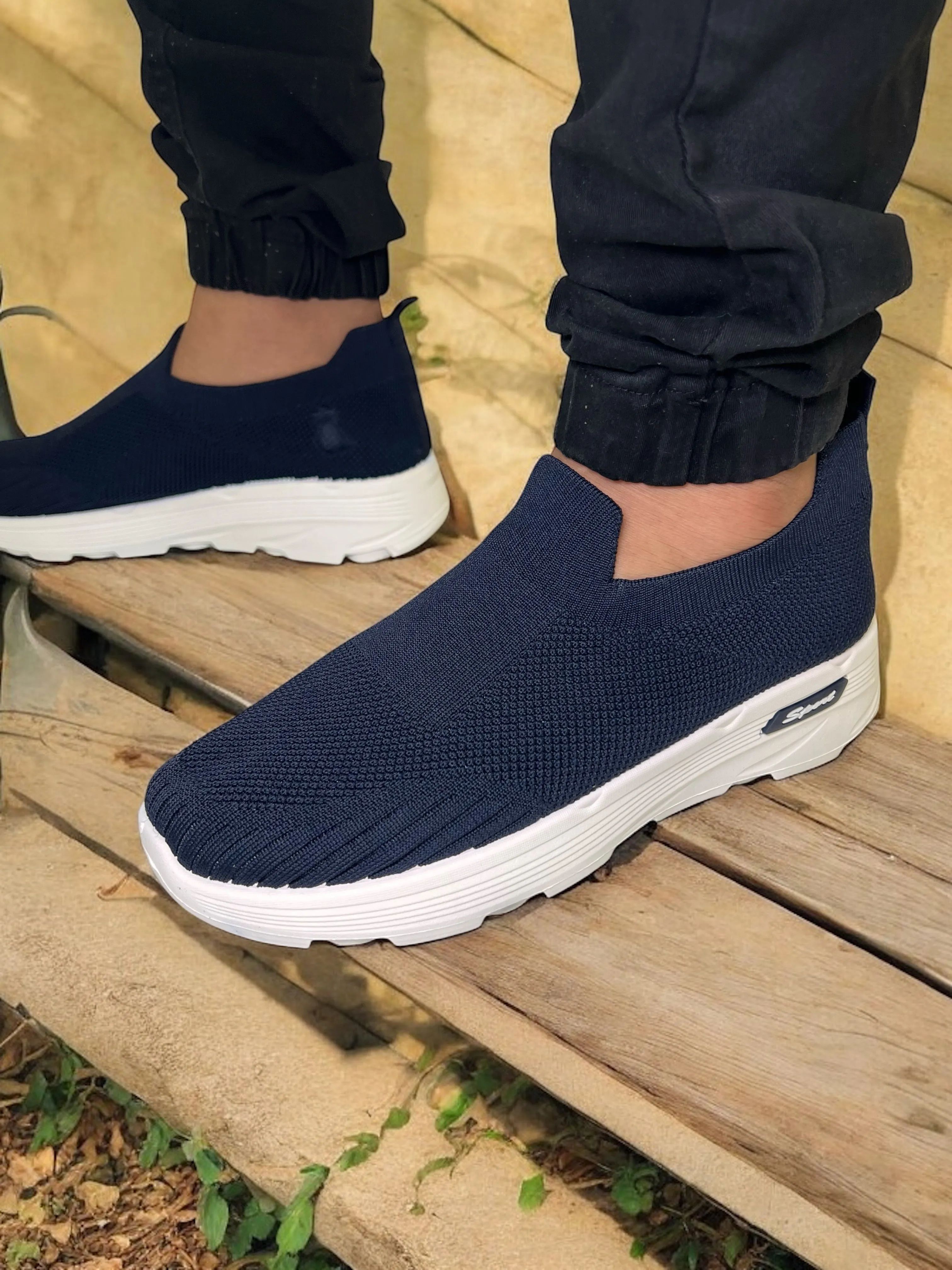 SHIDaQIN Cloud Walkers - Slip-On Knit Sneakers